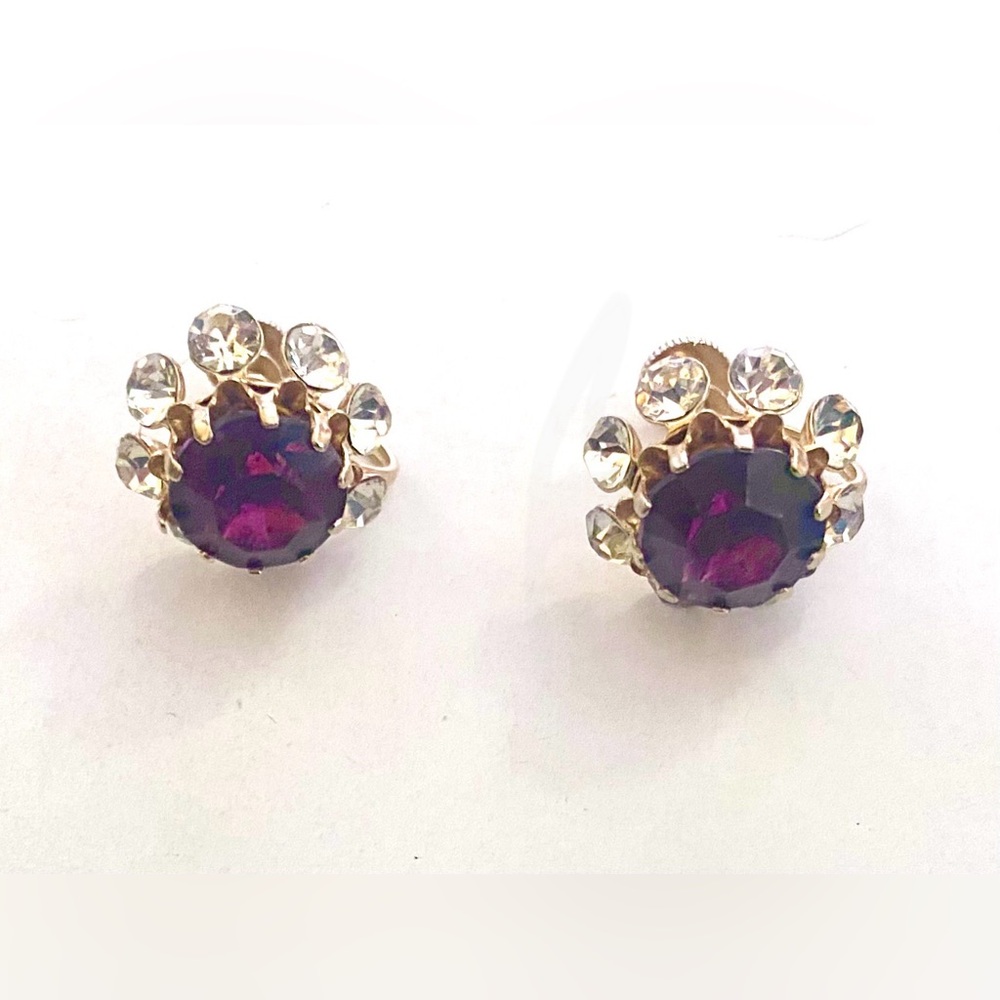 Antique Coro Velvet Purple Flowers From The 1940s. Screw Back Earrings